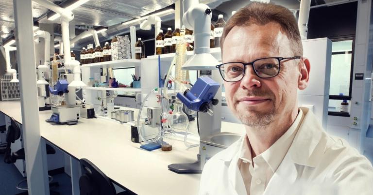 Marcin Szumowski Molecure